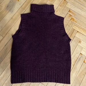 Michael Kors sleeveless sweater size medium
